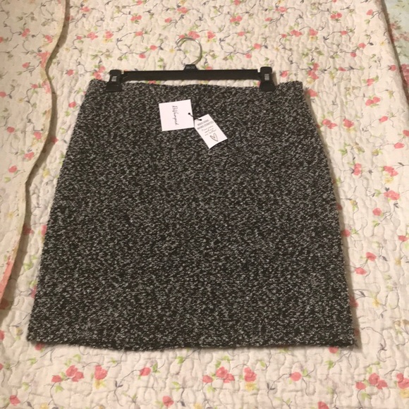 Mini skirt - Picture 2 of 2